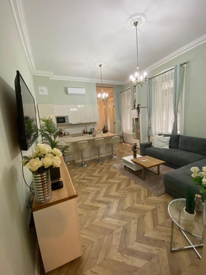Pj Apartment Budapest Exteriör bild